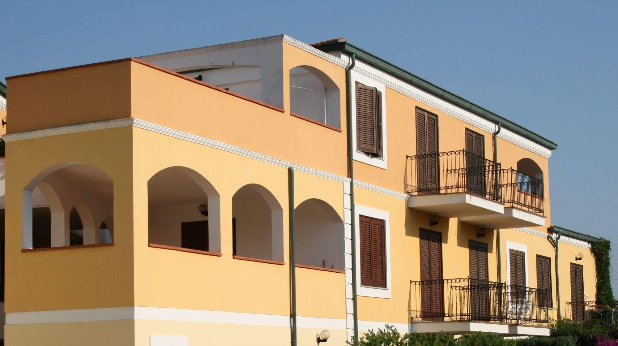 Residence Le Pavoncelle Санта-Тереза-Галлура Экстерьер фото