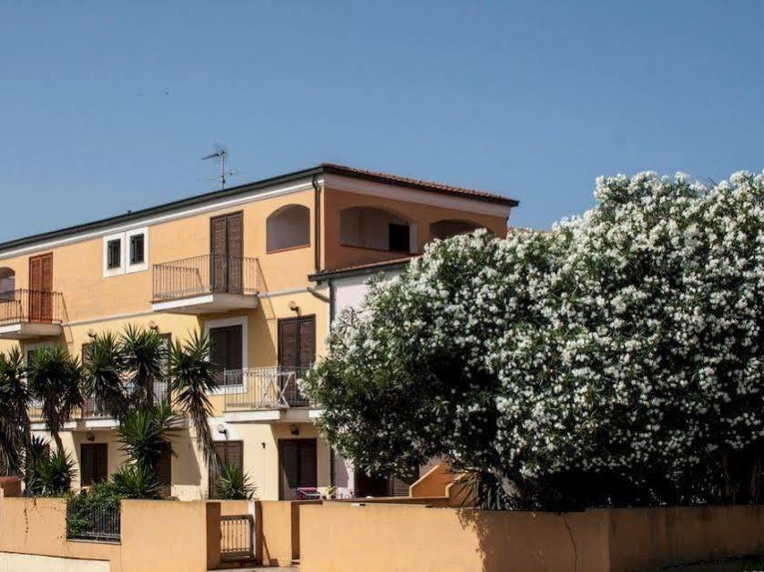 Residence Le Pavoncelle Санта-Тереза-Галлура Экстерьер фото
